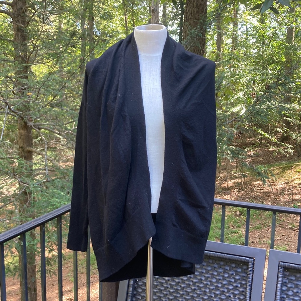 Gap black cardigan 100% merino wool sz. XS/S